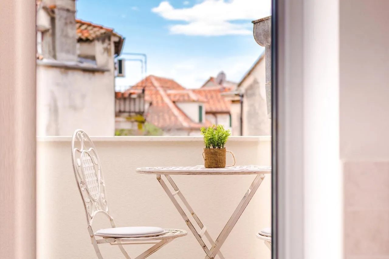 Centrum Topaz Apartmani Split 0*,  Croatia