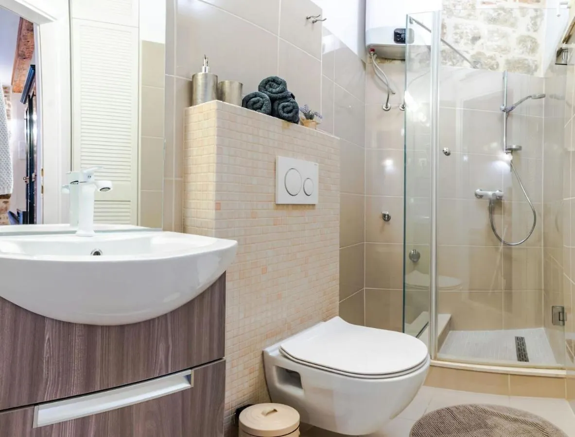 Centrum Topaz Apartmani Split Apartment